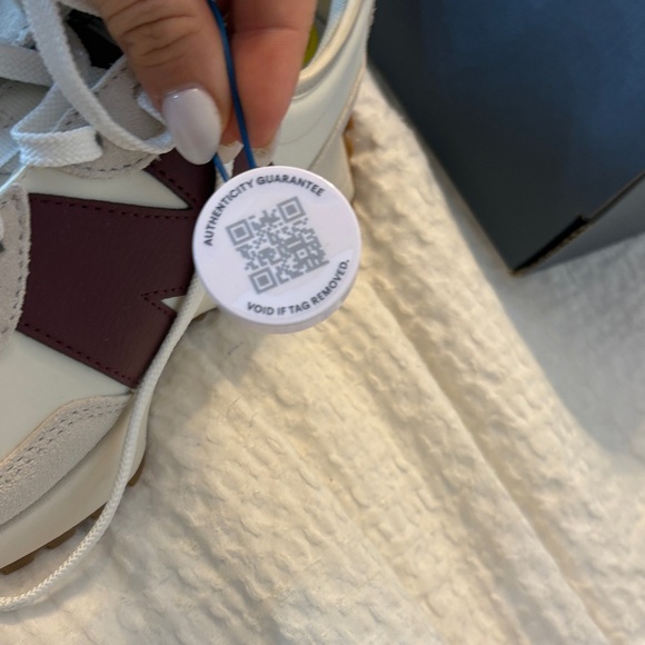New Balance White and Burgundy Sneakers - Picture 4 of 10